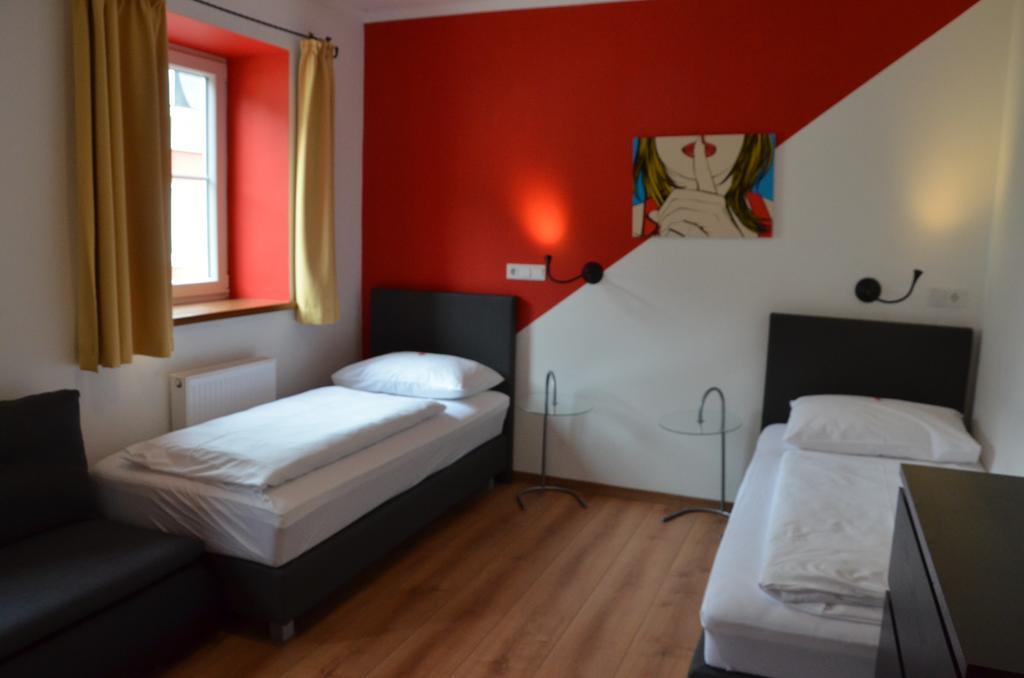Hotel Traube Zell am See Oda fotoğraf